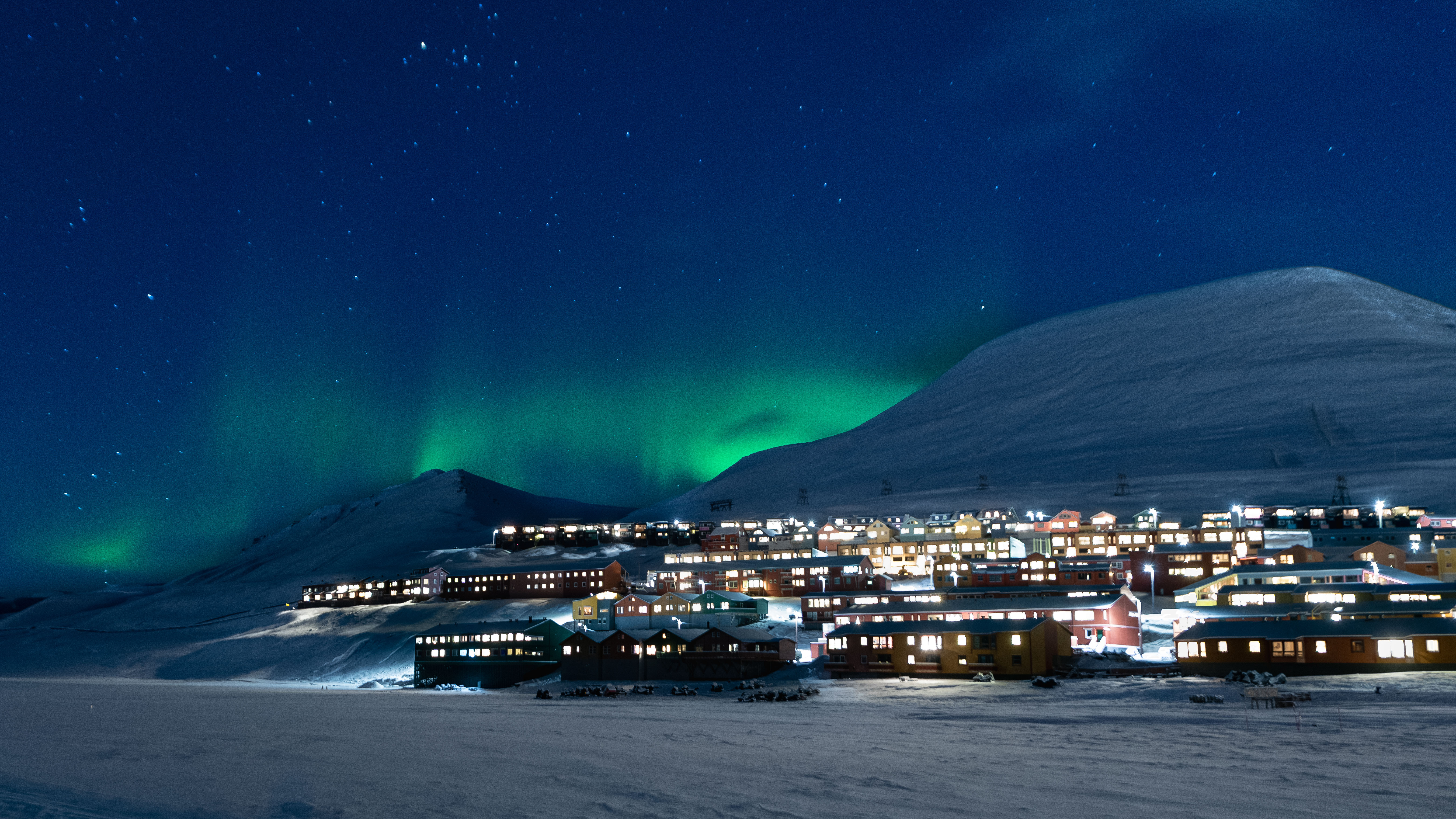 Northern Lights above Longyearbyen